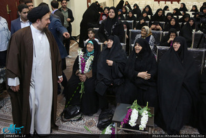 دیدار جمعی از مادران شهدا با سید حسن خمینی