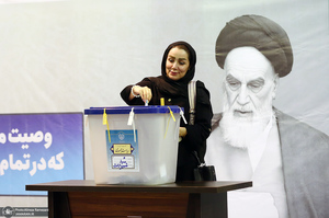 انتخابات ریاست جمهوری چهاردهم در حسینیه جماران - 1