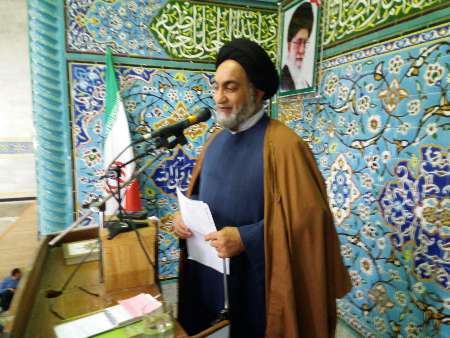 خطیب نمازجمعه اسدآباد: تروریسم وحدت ملت ایران را تقویت کرد