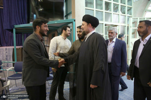 بازدید سیدحسن خمینی از  کارگاه طراحی زندگی سیاسی و عرفانی امام خمینی (ره) در حسینیه جماران
