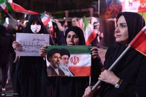 پنجاه و ششمین شب اجتماع پر شور مردم در میدان جمهوری اسلامی