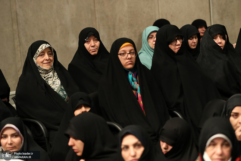دیدار مسئولان نظام و میهمانان کنفرانس وحدت اسلامى‌ با رهبر معظم انقلاب