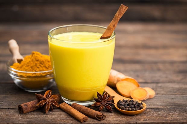  شیر زردچوبه؛ نسخه خانگی ضد سرماخوردگی

