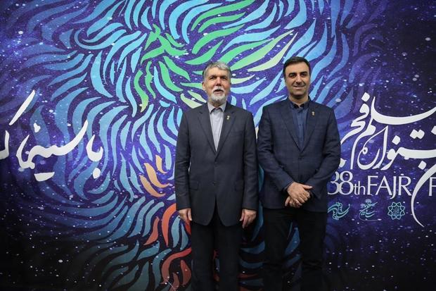 بازدید وزیر ارشاد از سینمای رسانه‌های جشنواره فیلم فجر ۳۸

