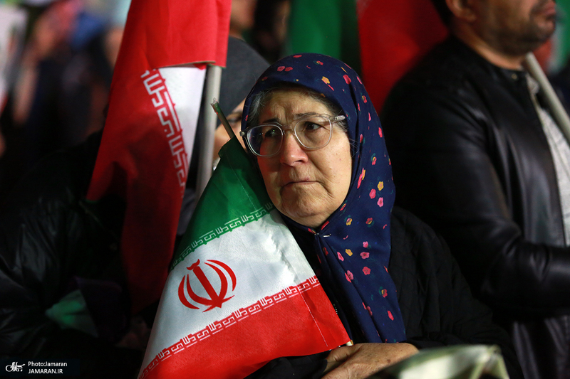 اجتماع پرشور مردم و هنرمندان در باغ فردوس