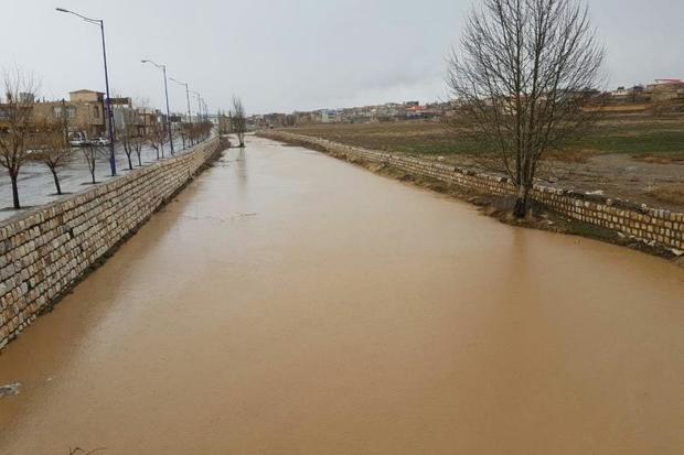 وضعیت پل ها و رودخانه های غرب اصفهان به مرز هشدار رسید
