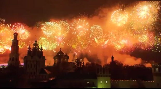 آتش بازی بر فراز مسکو 