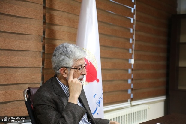 حداد عادل: در حالی که داغ فرزندم بر دلم هست، دعا می کردم که خداوند سایه رهبر انقلاب را بر سرمان مستدام نگهدارد؛ خبر آمد و دلم پاره پاره شد