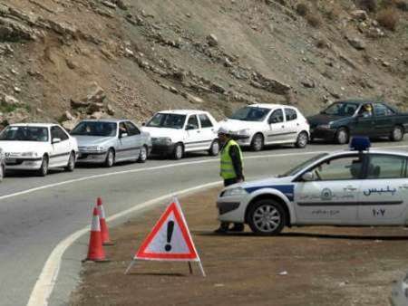 تردد در جاده های یزد آرام است  رانندگان به مقررات احترام بگذارند