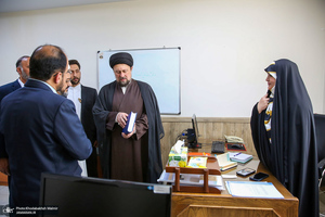 بازدید سید حسن خمینی از موسسه تنظیم و نشر آثار امام خمینی (س)