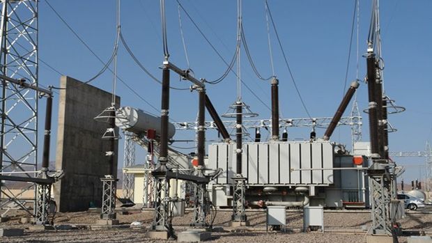 بهره برداری از 17 پروژه برق در زنجان