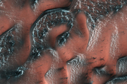 نقش بی نظیر برف و یخ روی مریخ