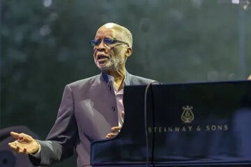 احمد جمال از دنیا رفت