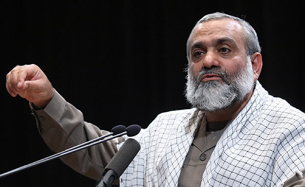 سردار نقدی: منتظر کوچک‌ترین خطا از طرف دشمن هستیم که کار را تمام کنیم

