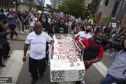 اعتراضات بزرگ علیه نژادپرستی و خشونت پلیس در آمریکا+ تصاویر