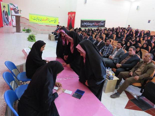 انتخابات شورای دانش آموزی در 110 آموزشگاه درمیان برگزار شد