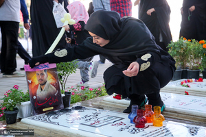 مراسم مهمانی لاله ها در بهشت زهرا (س) تهران