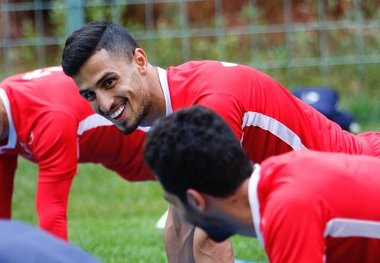 علیپور توپ بازی دیروز را با خود به تهران آورد
