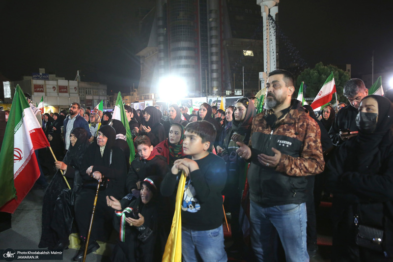 چهل و چهارمین شب اجتماع پرشور مردم در صادقیه