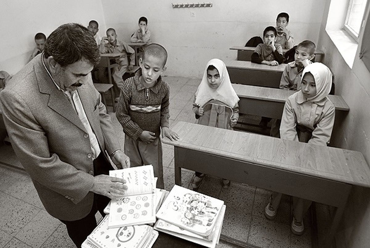 استخدام ۱۴۰۰ معلم در آموزش و پرورش تهران