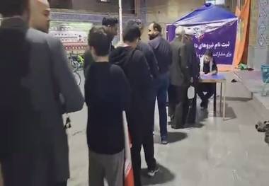  صف مردمی برای افزایش ایست و بازرسی  در یکی از محلات تهران