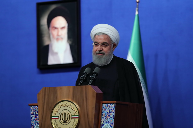 رئیس‌جمهور روحانی: آقای ترامپ! این ملت در برابر شما پیروز و موفق خواهد بود/ ملت ایران از تهدید نمی‌هراسد و بسیار بزرگتر از افراطیون واشنگتن است/  چه اشکالی دارد که تلویزیون هم مسابقات زنان و دختران ما را پخش کند؟