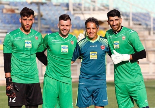 مربی و ۲ بازیکن پرسپولیس قراردادشان را ثبت کردند
