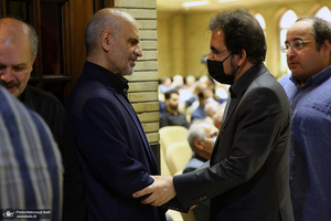 مراسم ختم مادر فرشاد مومنی