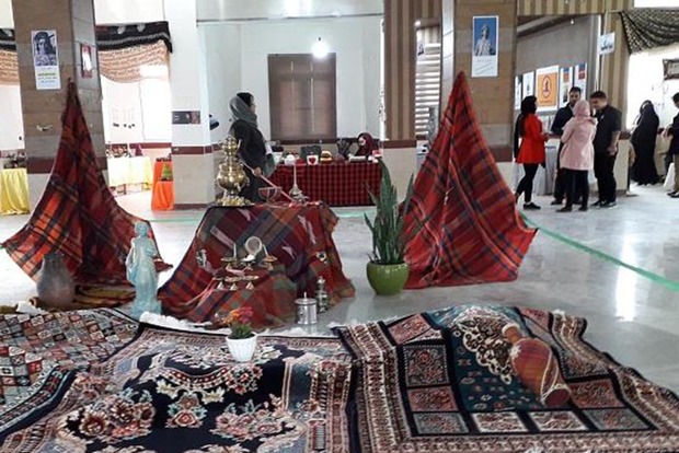 نخستین نمایشگاه ویژه صنایع دستی بانوان در بانه گشایش یافت