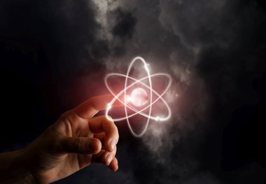 کیهان آینه‌ای چیست؟
