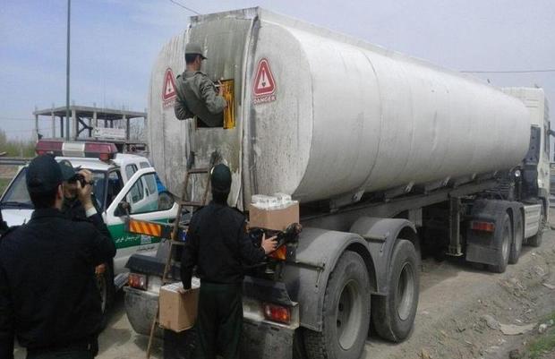 27 هزار و 500 لیتر سوخت قاچاق درتنگستان کشف شد
