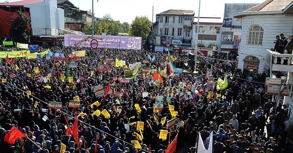 راهپیمایی بزرگ ۱۳ آبان در شهرهای خوزستان برگزار شد