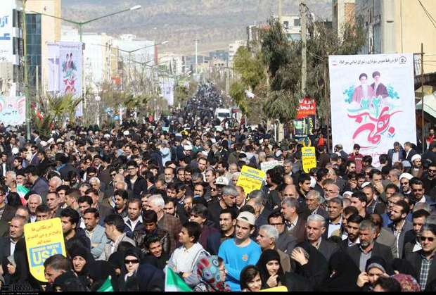 حضور حماسی مردم ایوان در راهپیمایی 22 بهمن