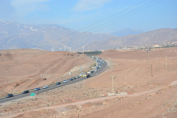 39 سامانه در جاده های زنجان تخلف سرعت خودروها را ثبت می کنند