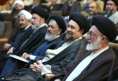 قاضی عسکر: «اسلام انقلابی» ضد تحجر است/ اندیشه های امام باید در مدارس و دانشگاه های ما تدریس شود/ اکرمی: هنوز ما نتوانسته ایم داستان قطعنامه 598 را تبیین، تحلیل و تعلیل کنیم/ با آغوش باز به استقبال جوانان برویم