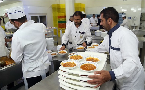 رعایت اصول بهداشتی در طبخ غذاهای ماه رمضان الزامی است