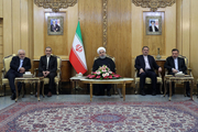 روحانی: آمریکا قادر نیست از هزاران کیلومتر فاصله برای منطقه ما نسخه پیچی کند