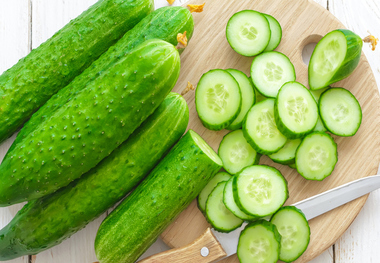 کدام افراد باید کمتر خیار مصرف کنند؟

