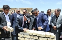 آیین خشت‌گذاری مدرسه امام خمینی(س) خمین