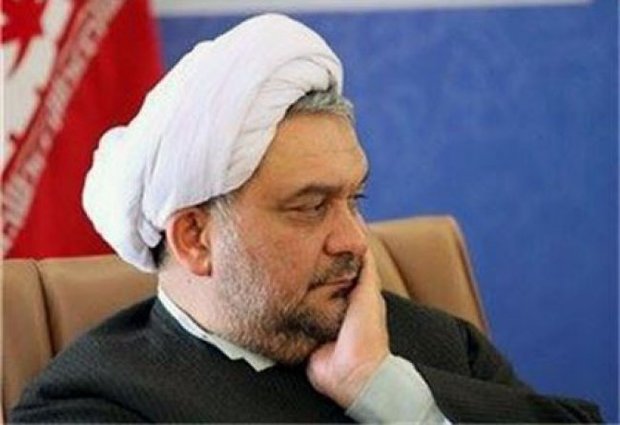 پیش نماز احمدی نژاد هم عضو ستاد رییسی شد