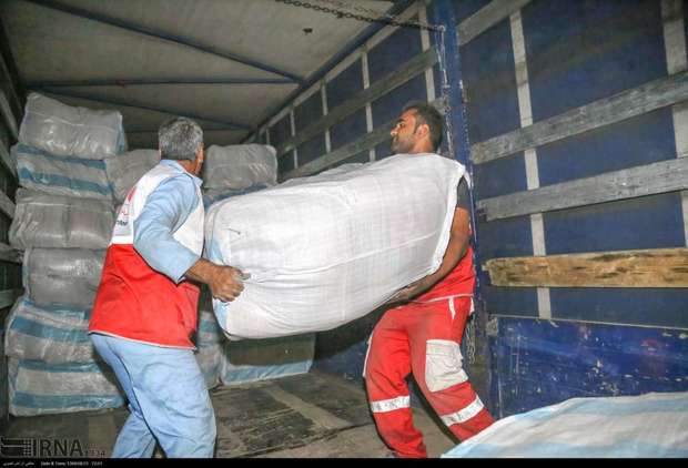 23 دستگاه کامیون حامل کمک مردم هرمزگان به مناطق زلزله زده ارسال شد