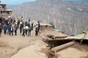 سیل در روستای آقچه مزار بوئین زهرا   15 خانوار گرفتار شدند