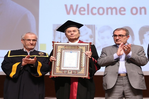 دکترای افتخاری دانشگاه شیراز به رئیس دانشگاه  آلمان رسید