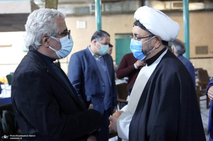 مراسم تجلیل از کارگردان فیلم مستند «بانو قدس ایران» در حسینیه جماران