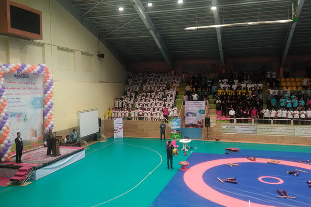 مسابقات ورزشی قهرمانی دانش آموزان پسر کشور در شهرکرد آغاز شد