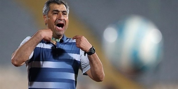 سرمربی تراکتور: همه‌چیز برای پرسپولیس «گل‌وبلبل» نیست
