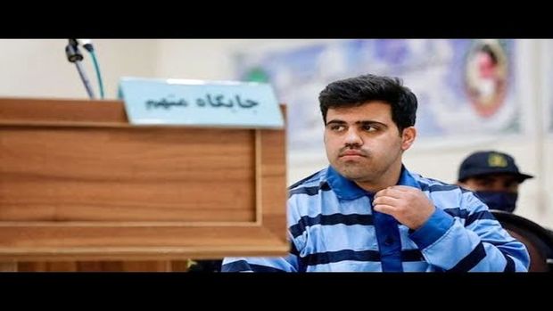 وکیل «سهند نورمحمدزاده» از بازداشتی‌های حوادث 1401: حکم اعدام لغو، اما اتهام محاربه باقی ماند/ او به 10 سال تبعید و 6 سال حبس محکوم شد