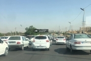 ترافیک سنگین و راه‌بندان در بلوار مدرس اهواز به دلیل عملیات غیراصولی آبفا و‌ بی‌توجهی شهرداری!