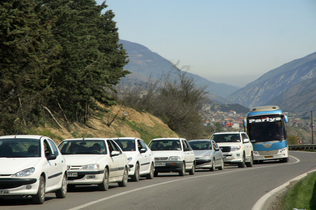 ترافیک درخروجی های مازندران به پایتخت پرحجم ونیمه سنگین است