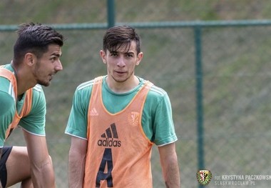 احمدزاده مشکلی برای همراهی پرسپولیس ندارد
